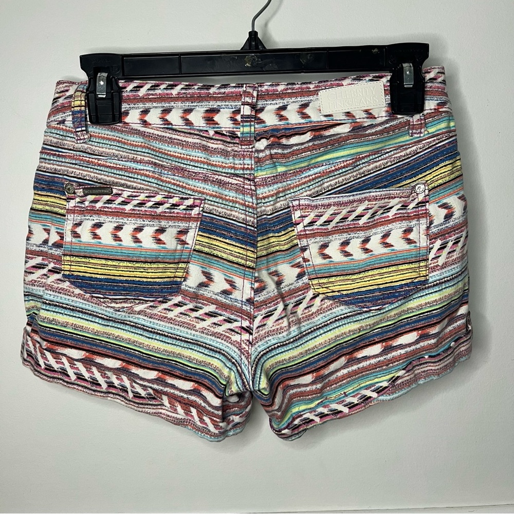 Pattern Shorts - Picture 5 of 6